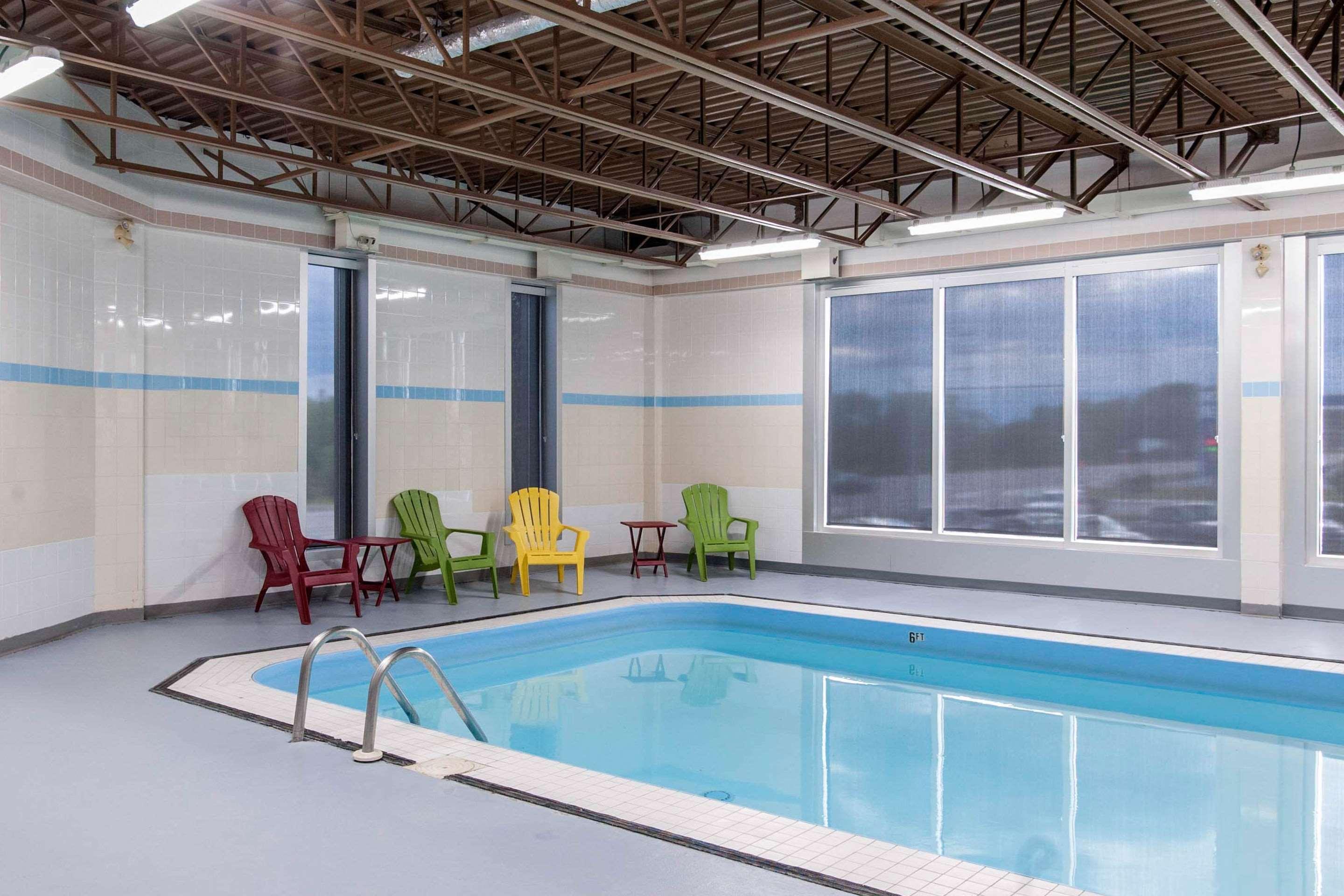 Quality Hotel & Suites Gander Exteriör bild