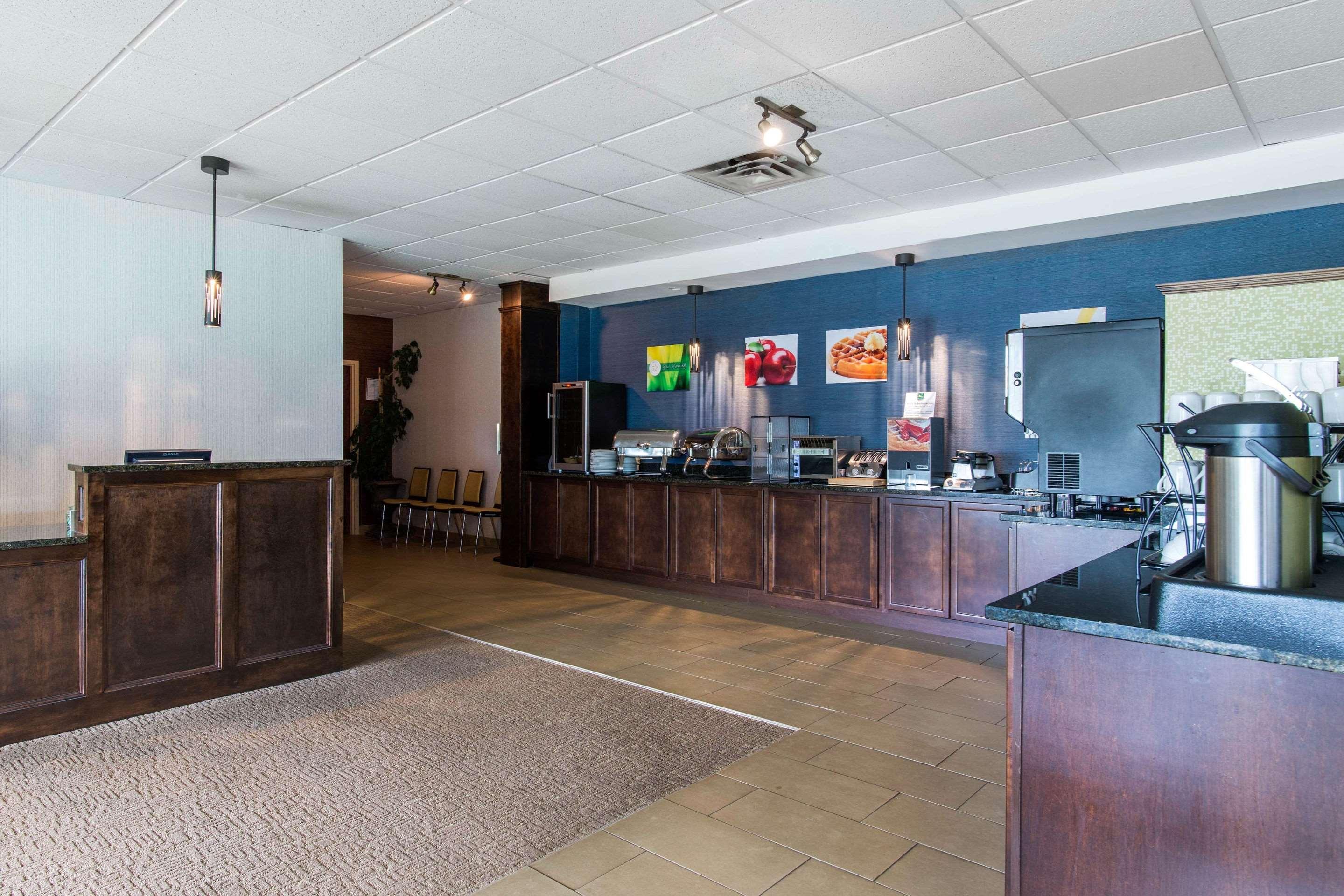 Quality Hotel & Suites Gander Exteriör bild