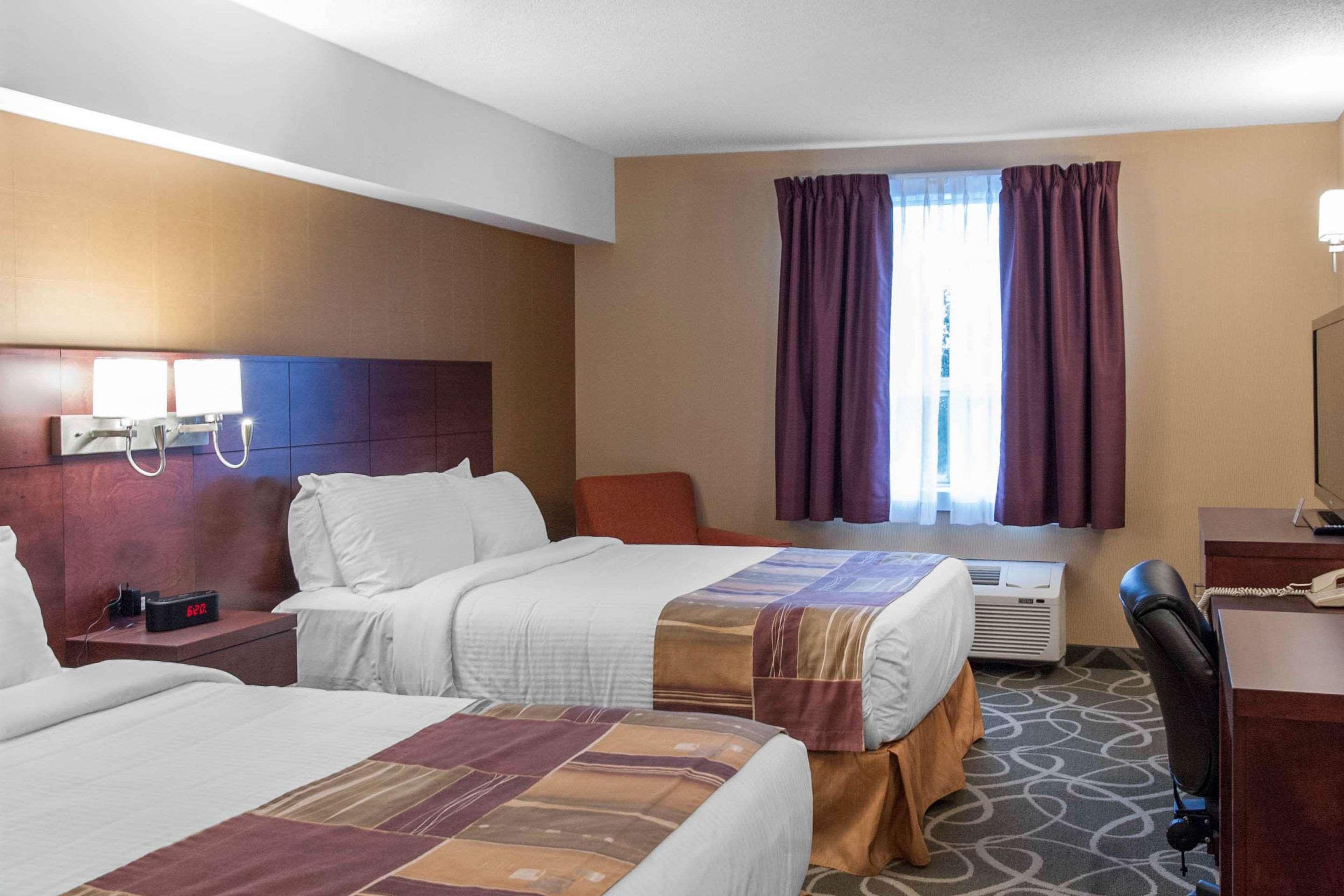 Quality Hotel & Suites Gander Exteriör bild