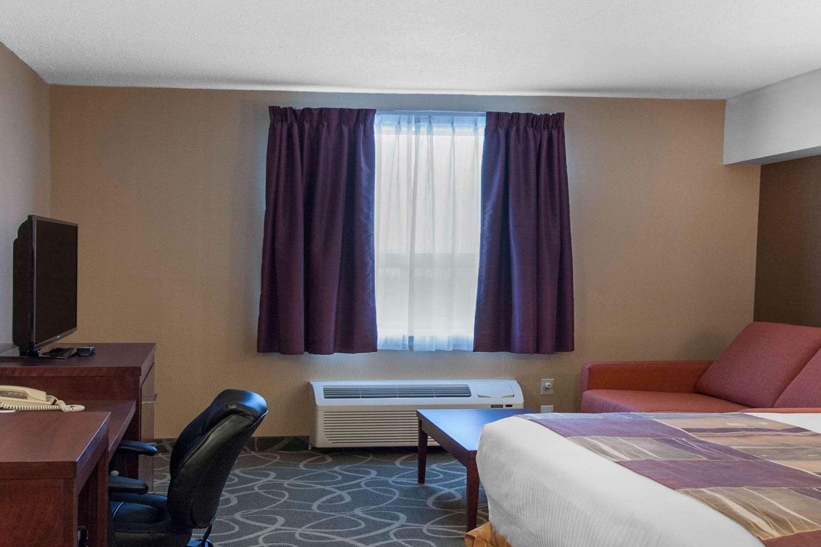 Quality Hotel & Suites Gander Exteriör bild