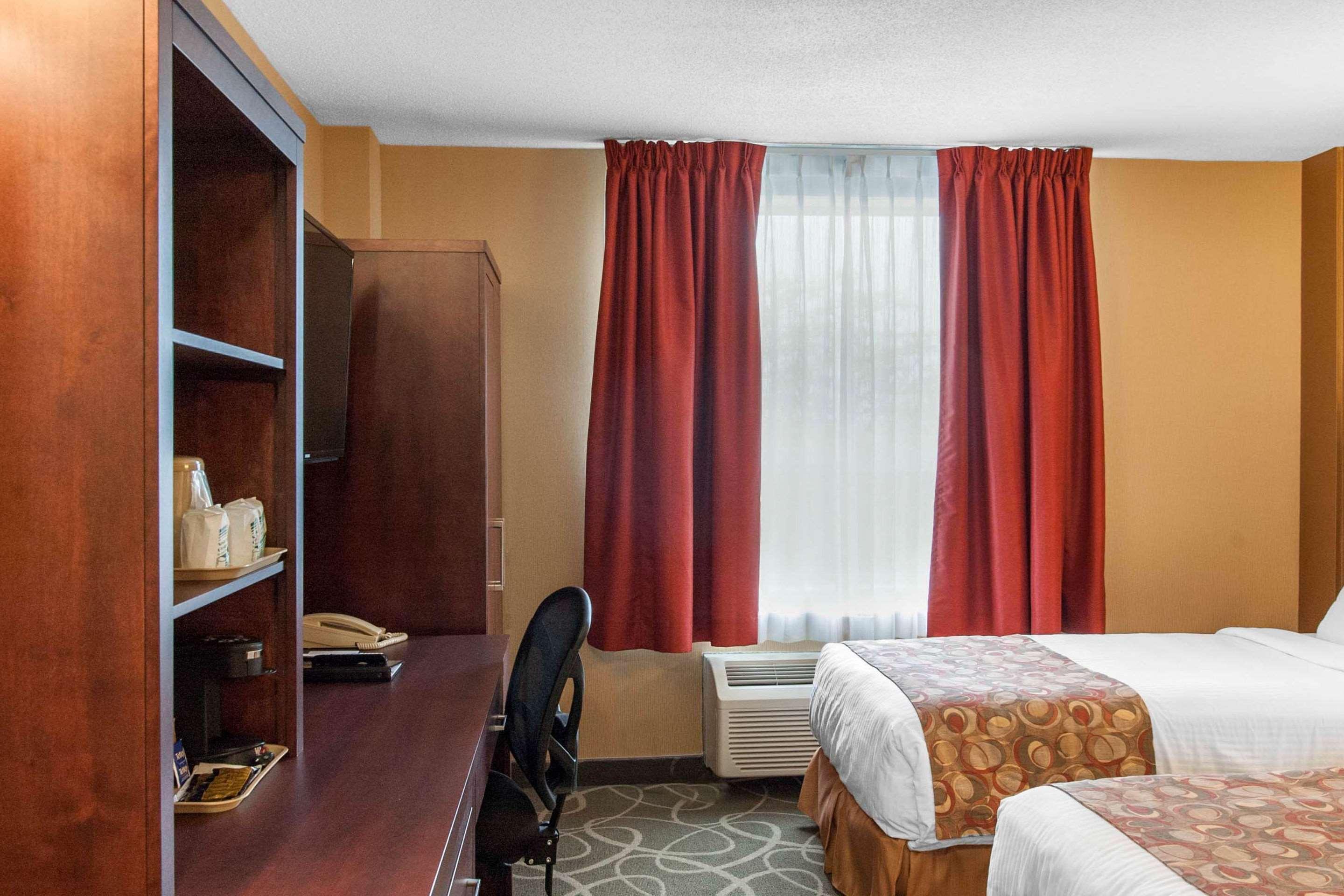 Quality Hotel & Suites Gander Exteriör bild