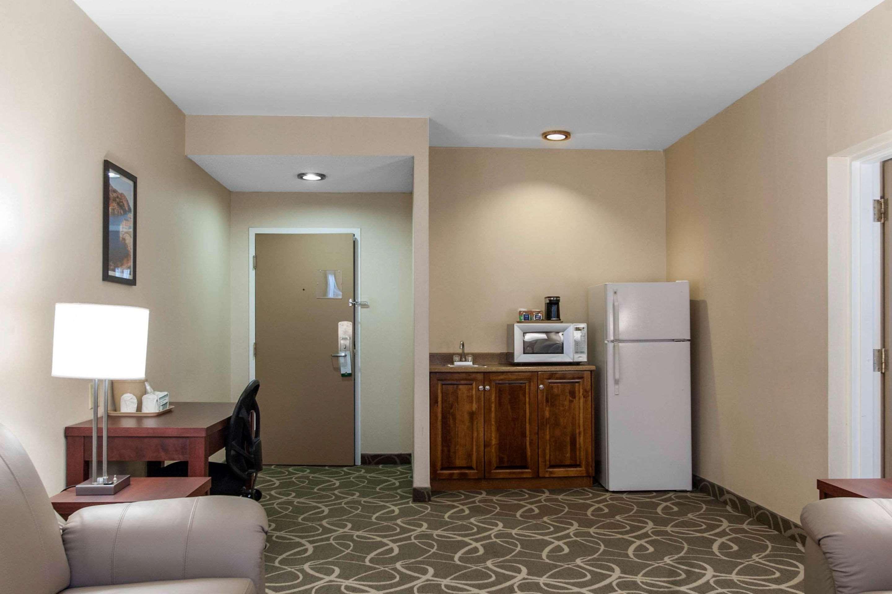 Quality Hotel & Suites Gander Exteriör bild